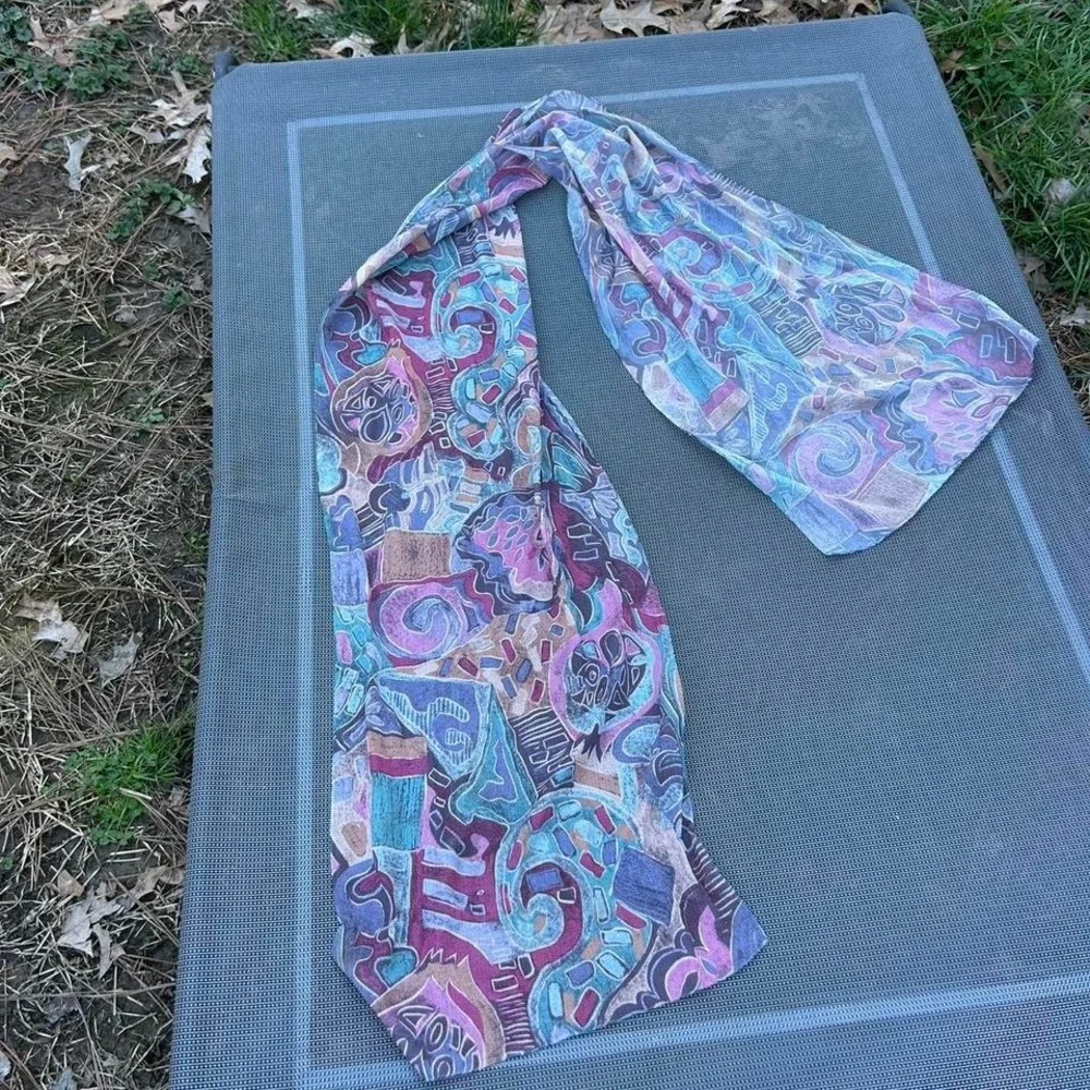 Vintage 80s geometric‎ scarf